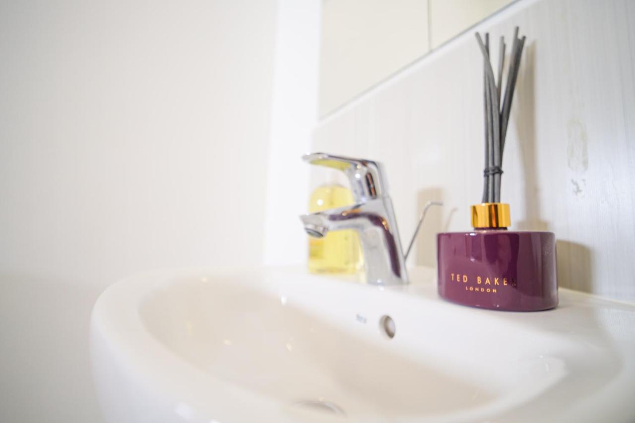 3 Bedroom House In Birmingham City Centre - Sleeps 6 מראה חיצוני תמונה